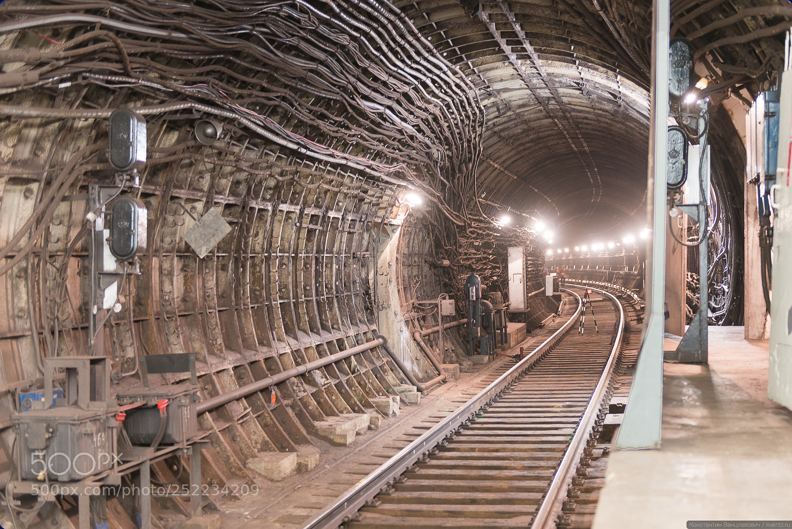 Nikon D800 sample photo. Metro tunnel photography