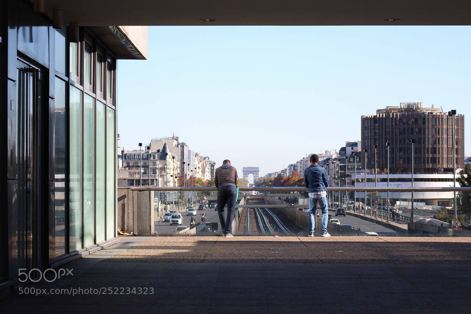 Canon EOS 700D (EOS Rebel T5i / EOS Kiss X7i) sample photo. Two young men staring photography