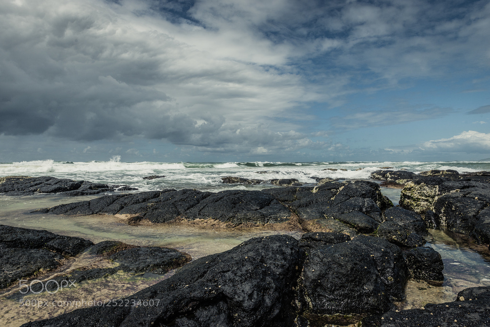 Nikon D800 sample photo. The rocks, waves and photography