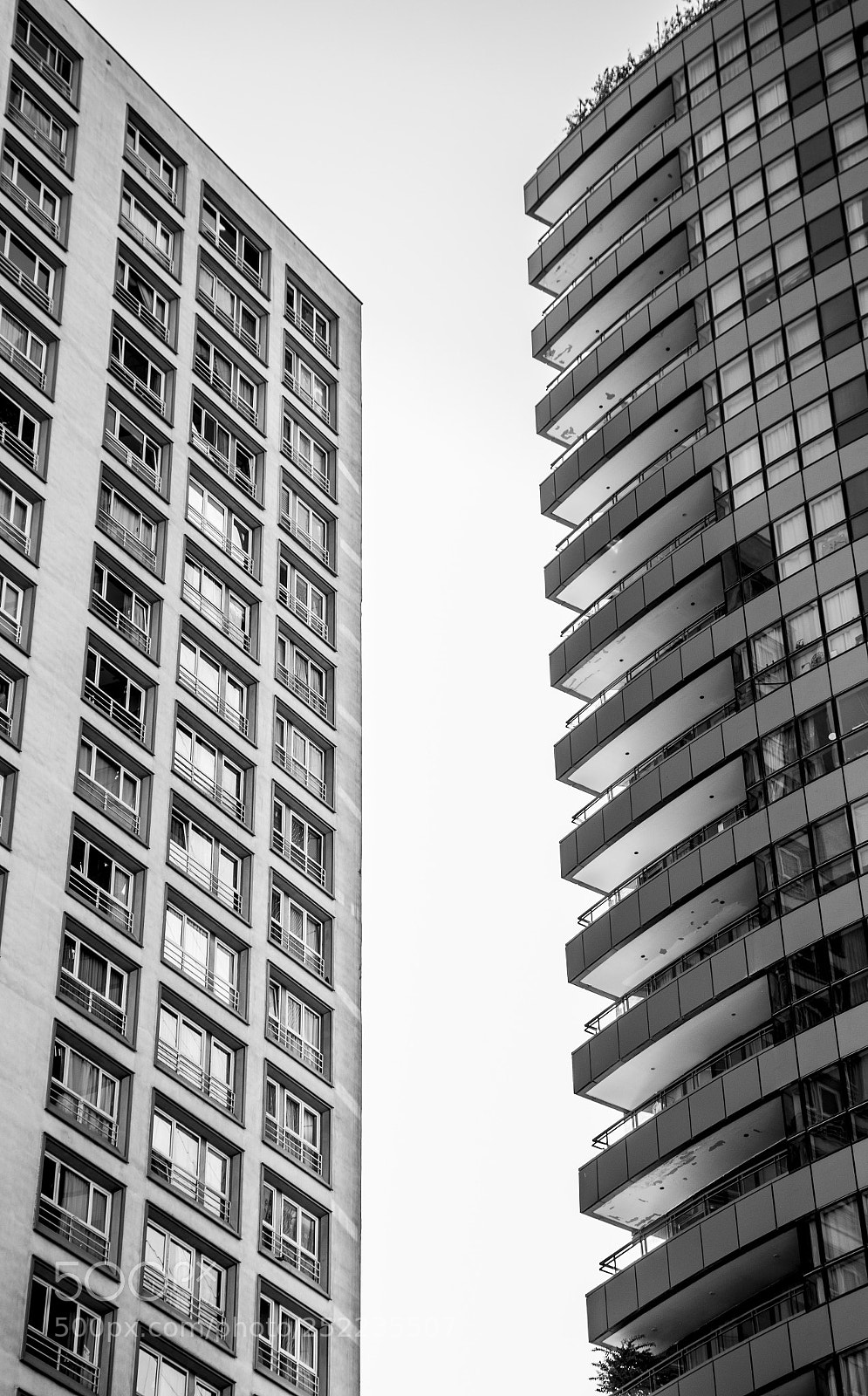 Canon EOS 70D sample photo. The building 2 photography