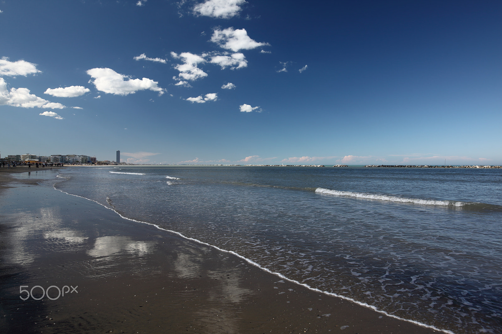 Sigma 24mm F1.4 DG HSM Art sample photo. Calm sea in cesenatico photography