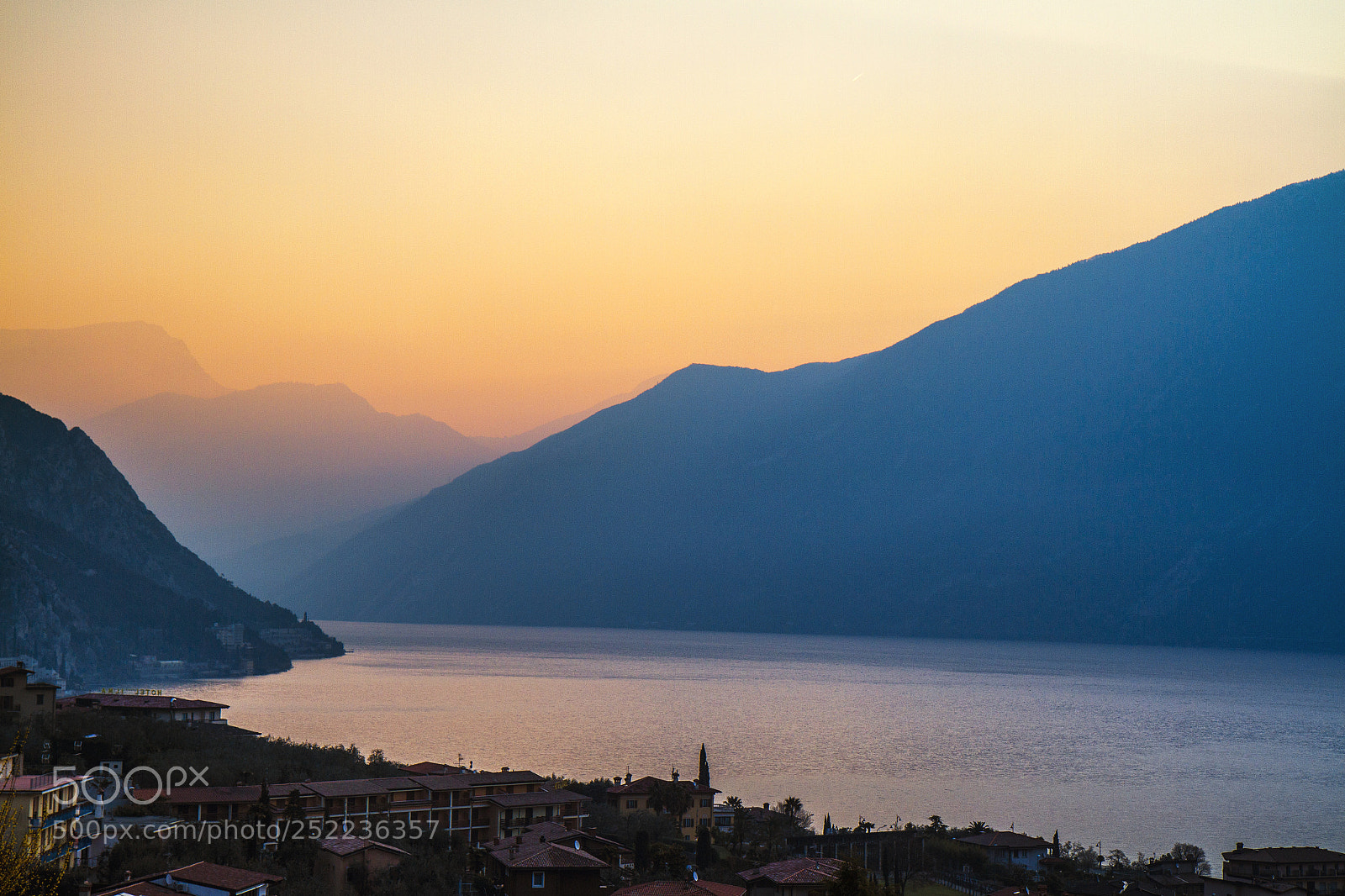 Canon EOS 7D sample photo. Lago di garda in photography