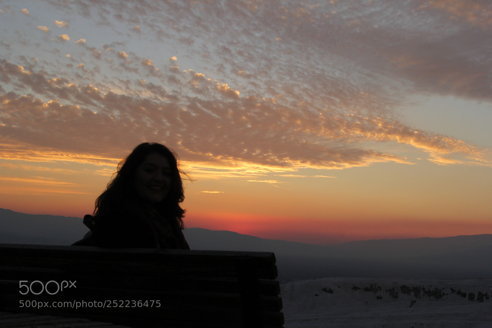 Canon EF-S 18-135mm F3.5-5.6 IS sample photo. When the sun goes photography