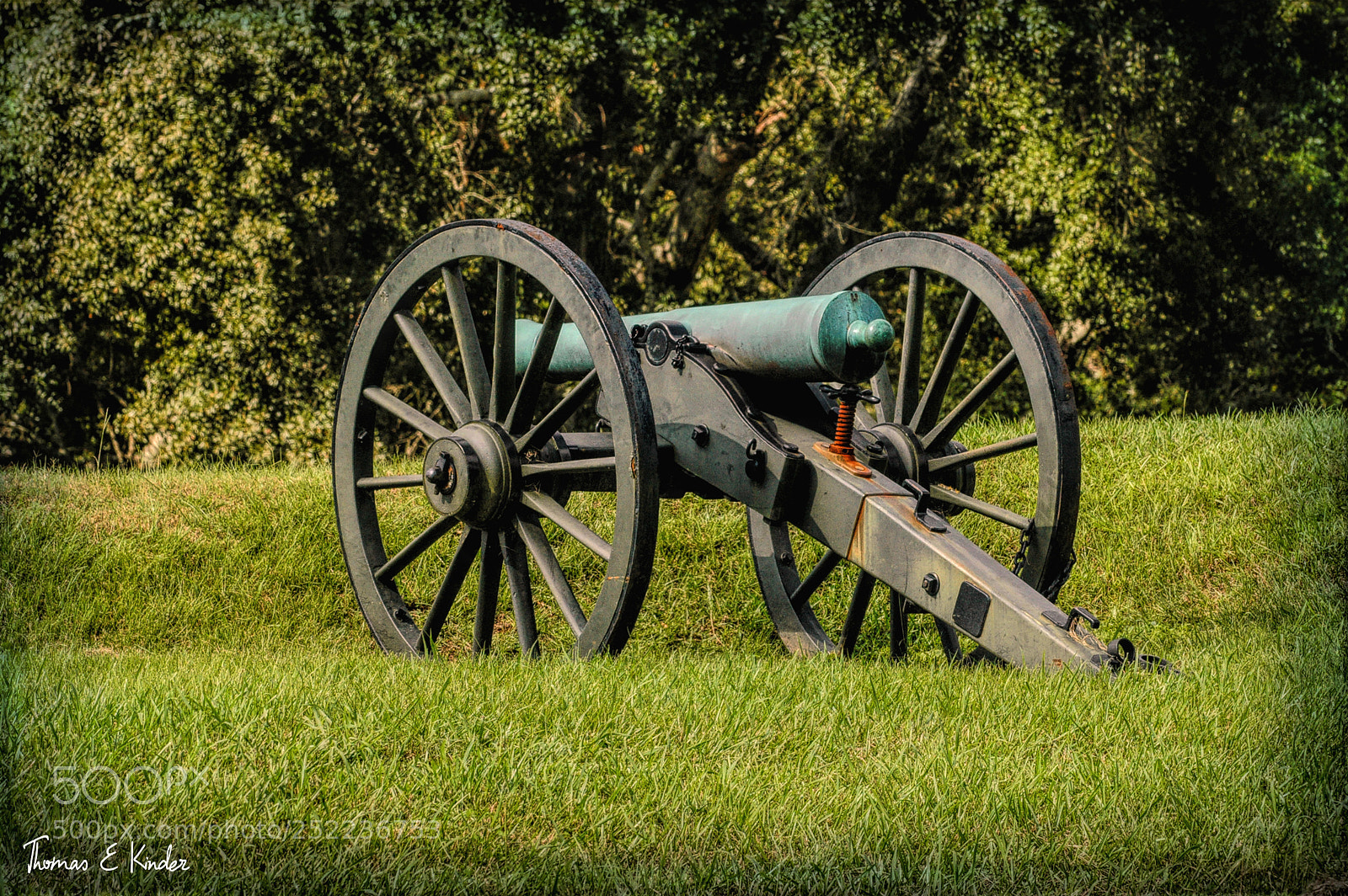Nikon D70 sample photo. Civil war canon photography