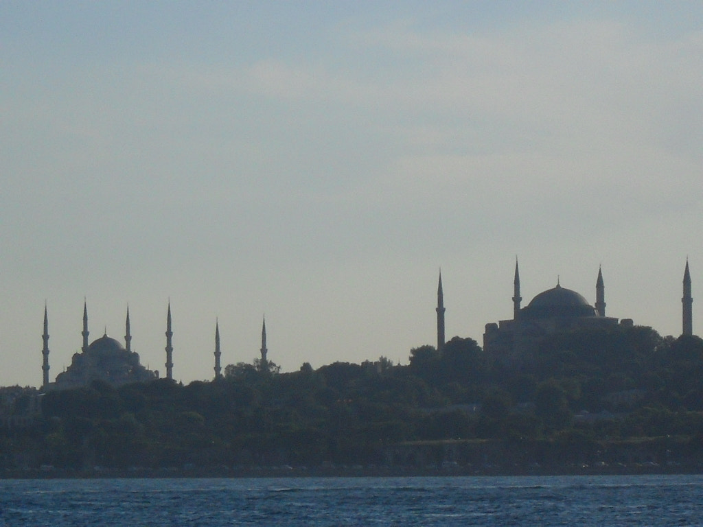 Samsung ES15 / VLUU ES15 /  SL30 sample photo. Istanbul from the ferry photography