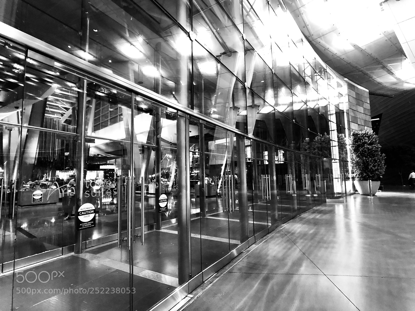 Apple iPhone 8 Plus sample photo. Aria entrance photography