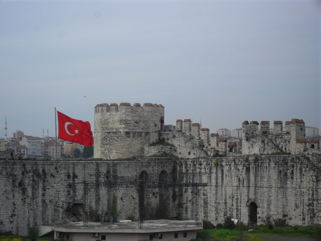 Samsung ES15 / VLUU ES15 /  SL30 sample photo. Yedikule photography