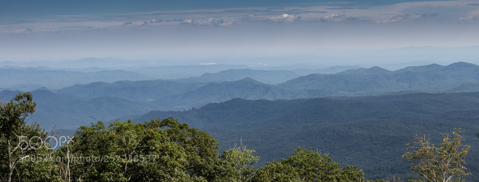 Canon EOS 650D (EOS Rebel T4i / EOS Kiss X6i) sample photo. Travelling the parkway photography