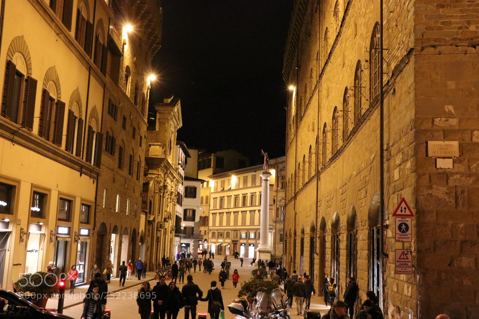 Canon EOS 80D sample photo. Florence at night photography