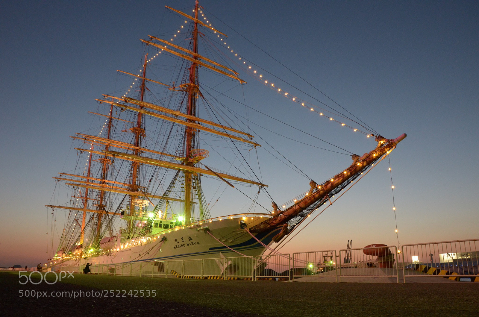 Nikon D7000 sample photo. Twilight sailer photography