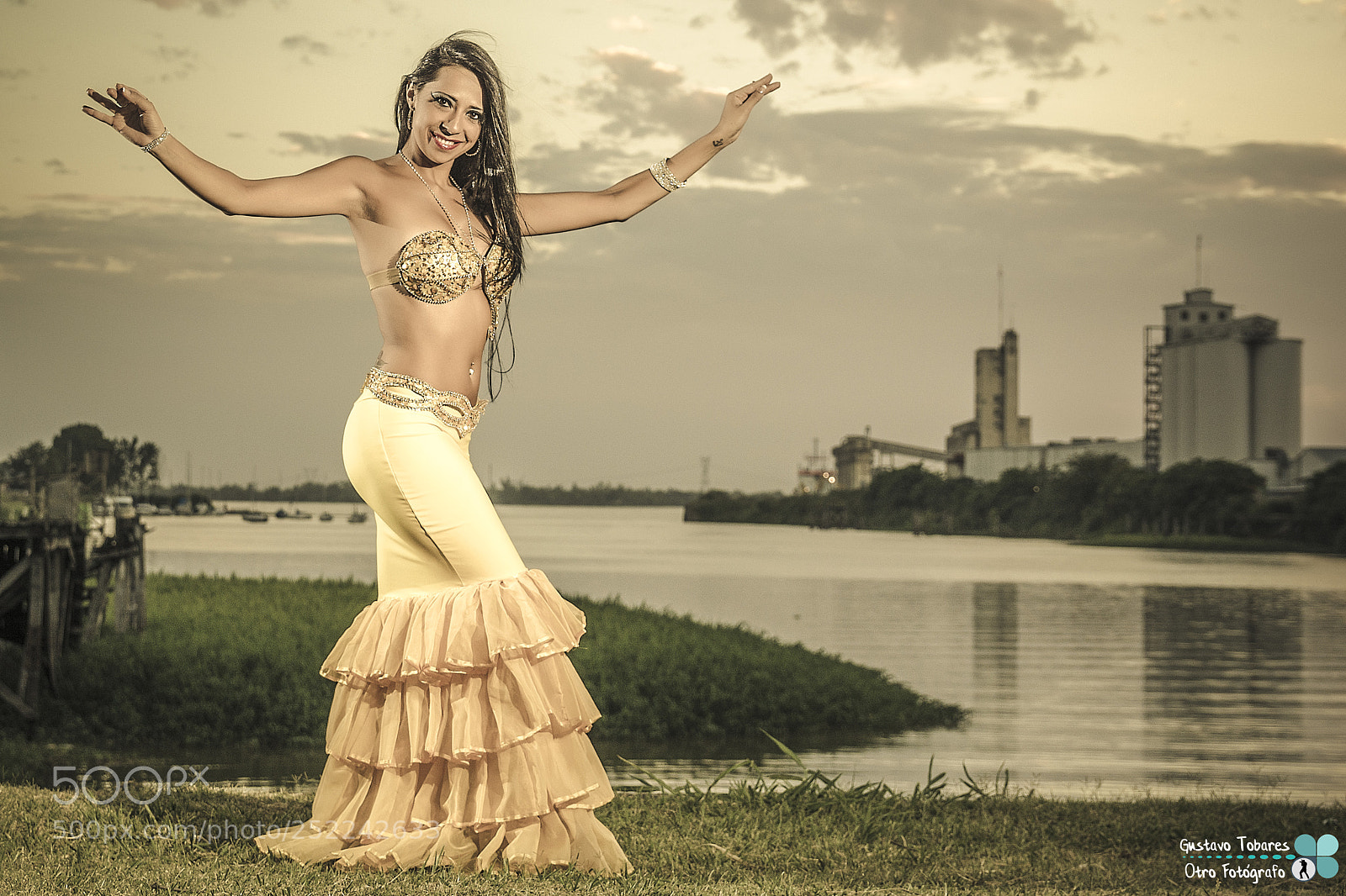 Nikon D5200 sample photo. Bailarina danzas arabes photography