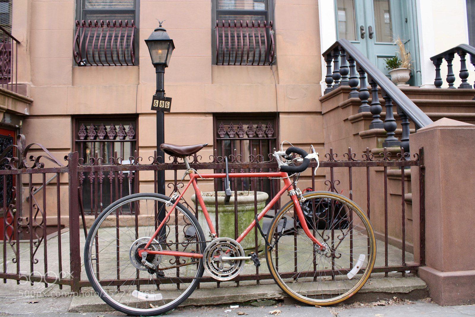 Canon EOS 1000D (EOS Digital Rebel XS / EOS Kiss F) sample photo. Brooklyn, april 2018 photography