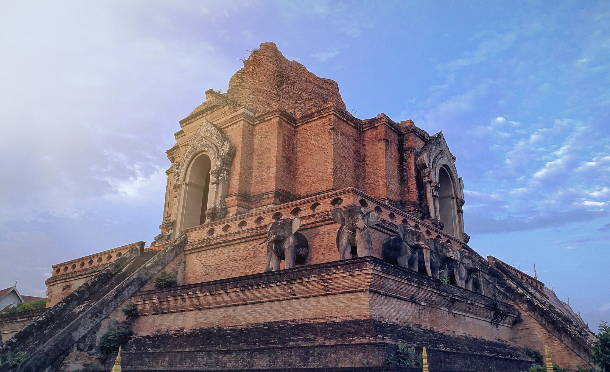 Xiaomi MI 5s Plus sample photo. Wat chedi luang ii photography