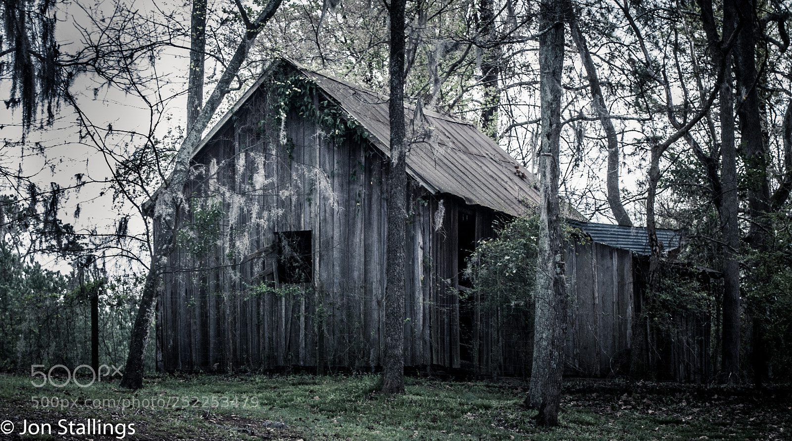 Nikon D3000 sample photo. Old barn photography