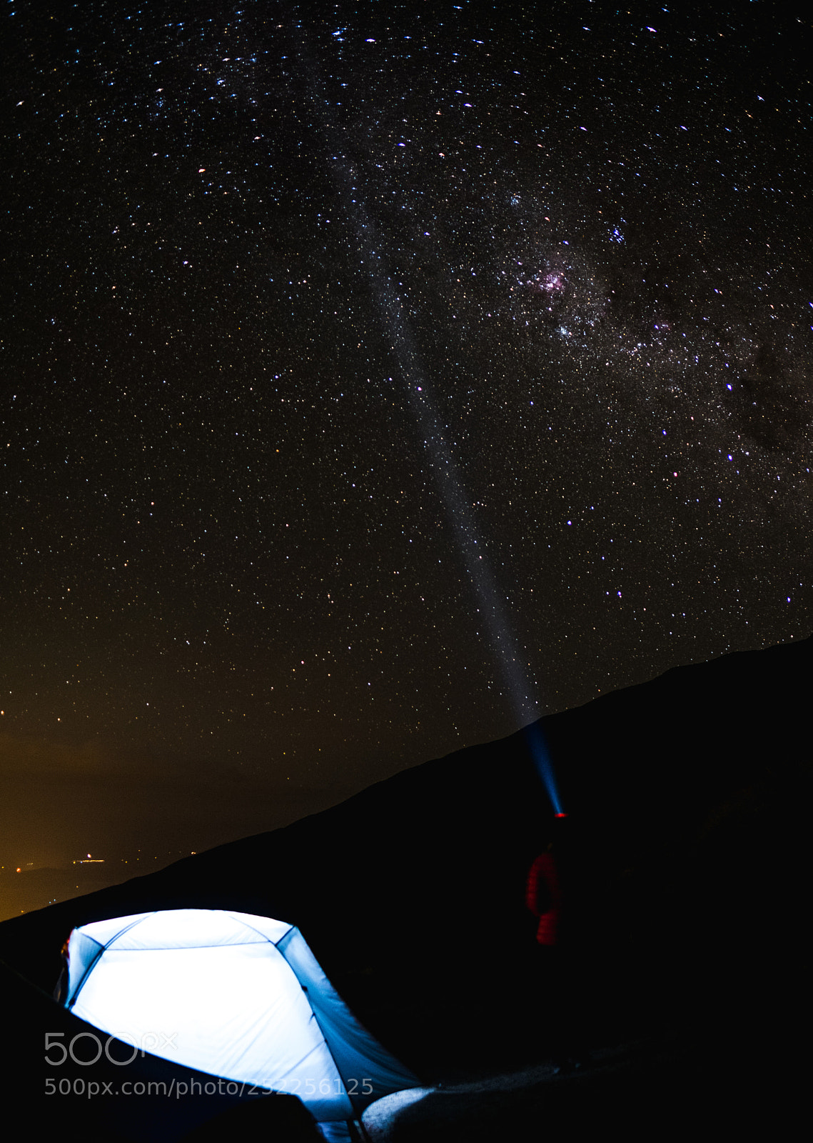 Fujifilm X-T2 sample photo. Roy's peak milky way photography