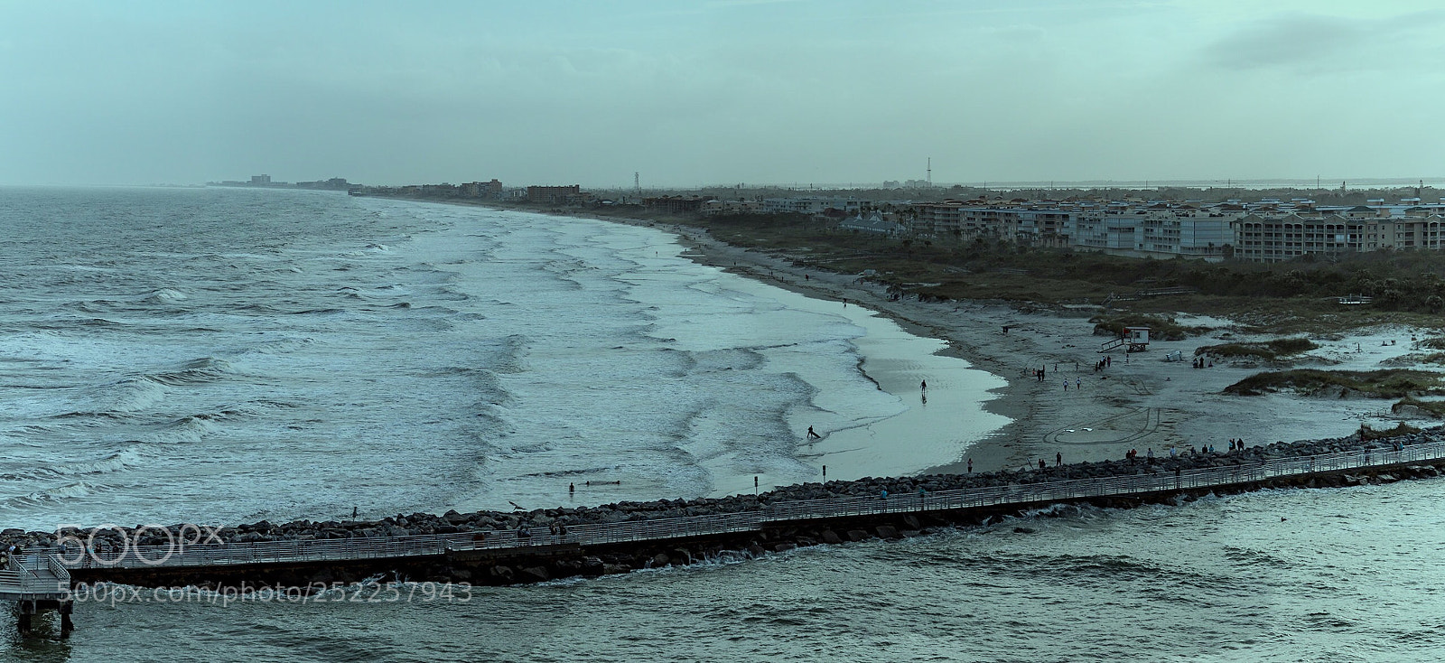 Canon EOS 70D sample photo. Somewhere busy along the photography