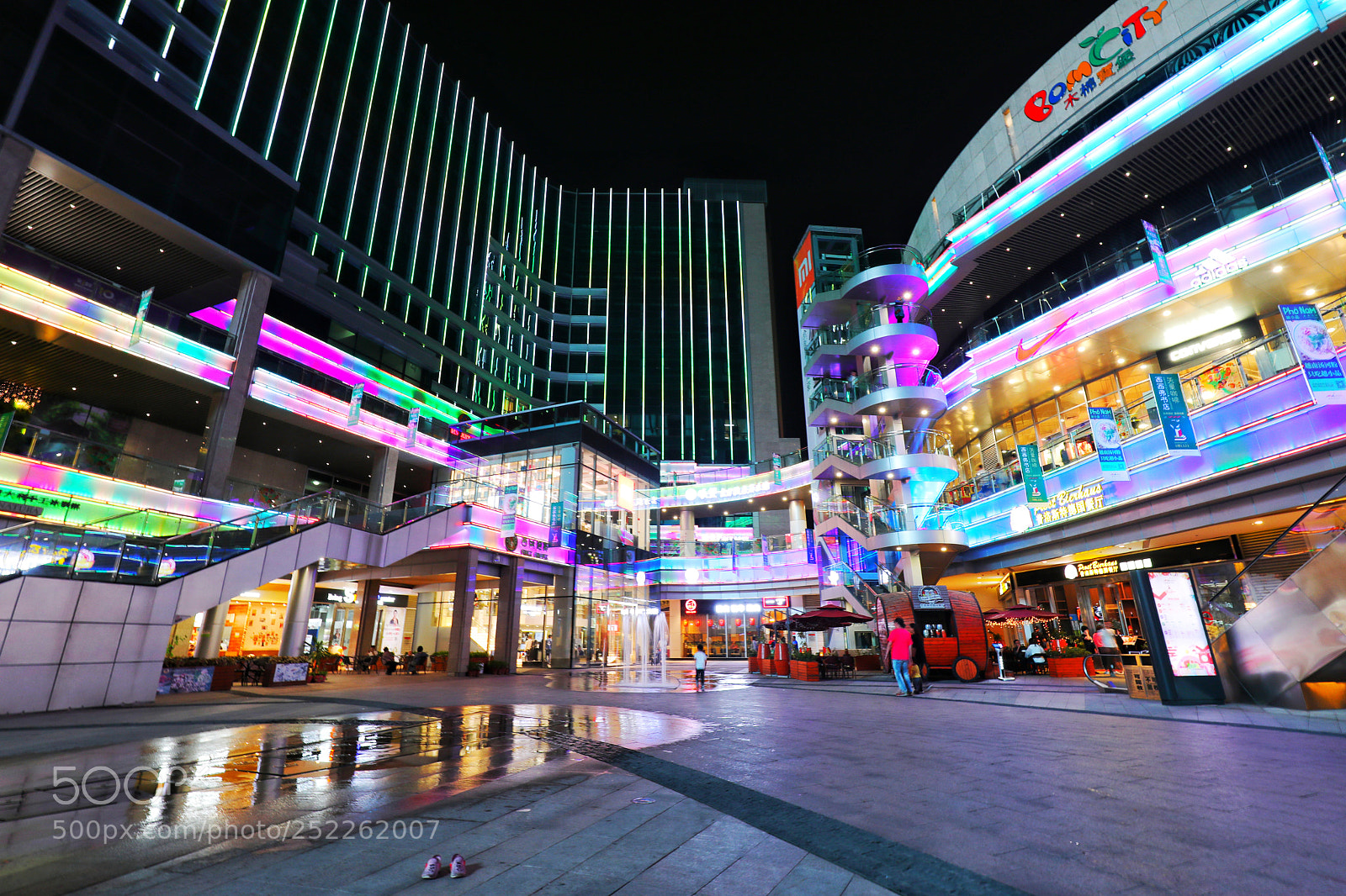 Canon EOS 5D Mark IV sample photo. Mh mall shenzhen photography
