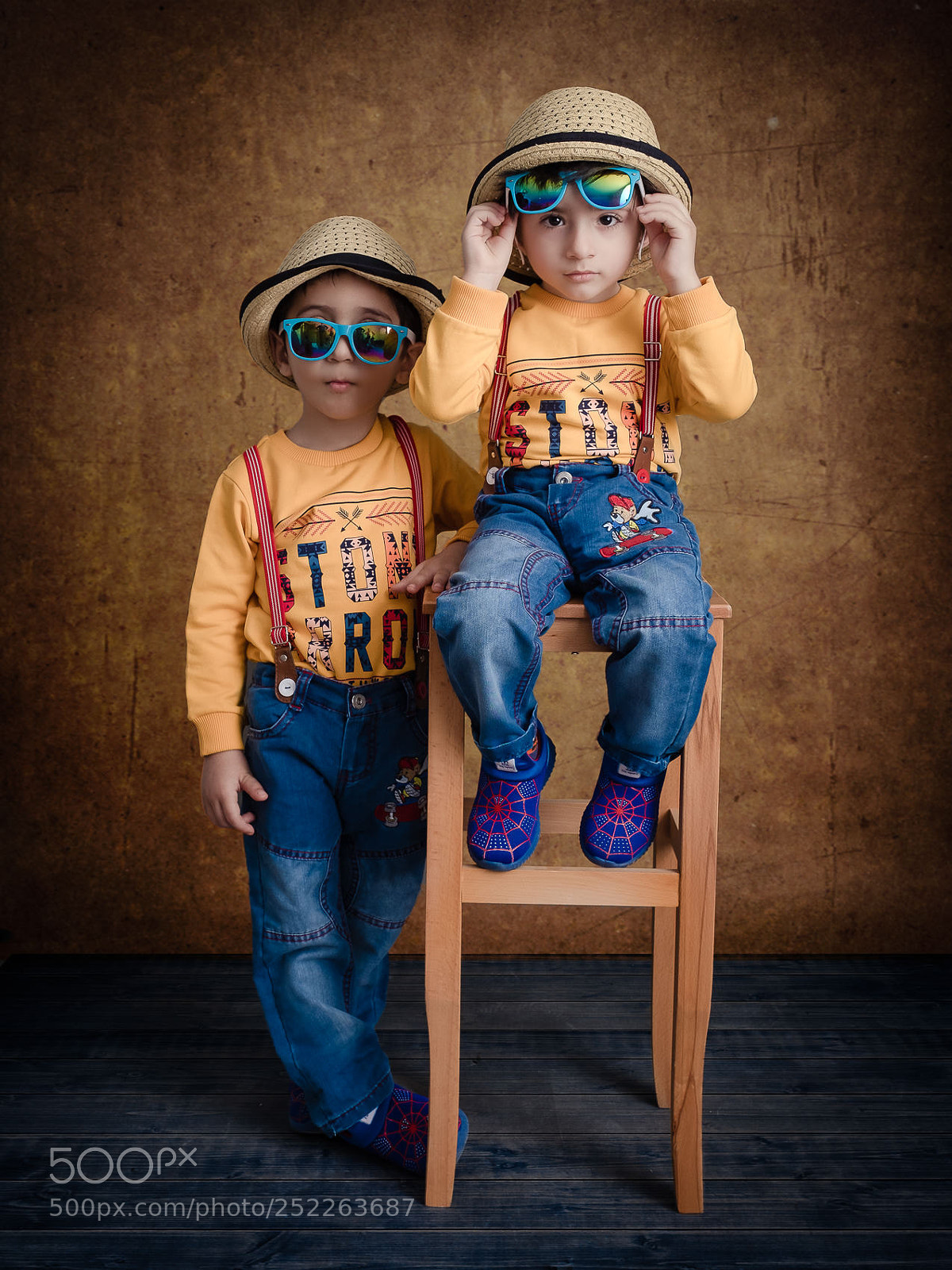 Fujifilm X-T2 sample photo. Twin boys photography