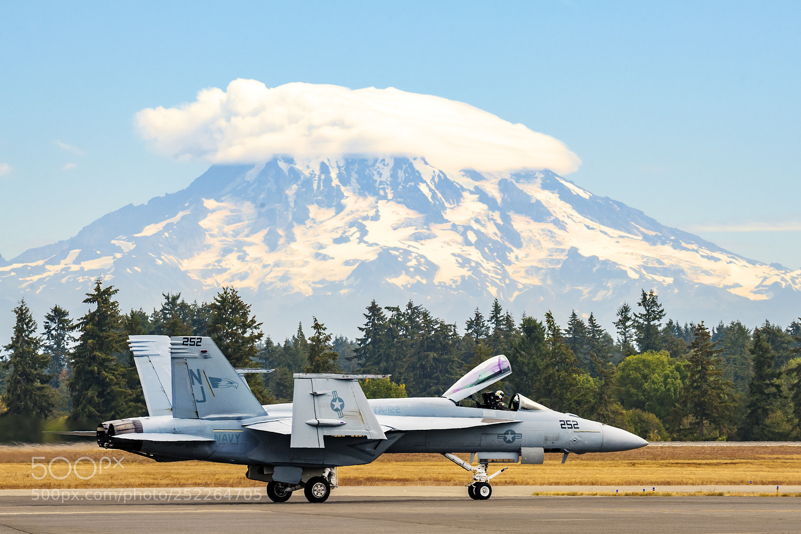 Nikon D700 sample photo. Mount rainier and navy photography