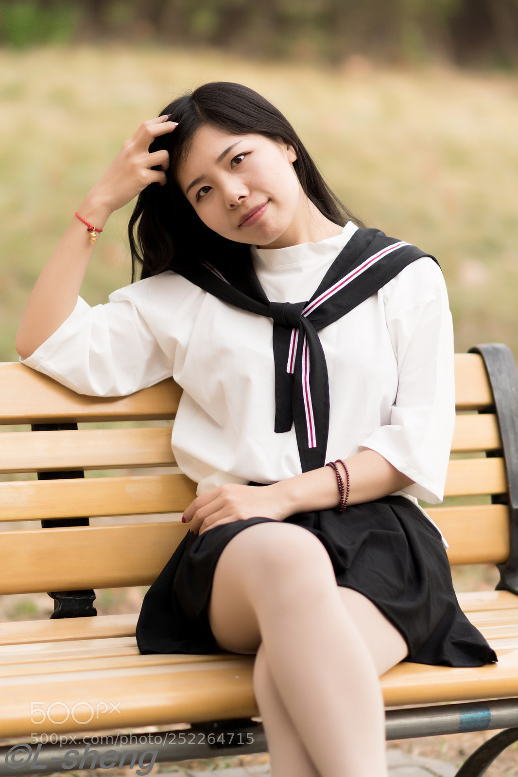 Nikon D5600 sample photo. 大美女 photography