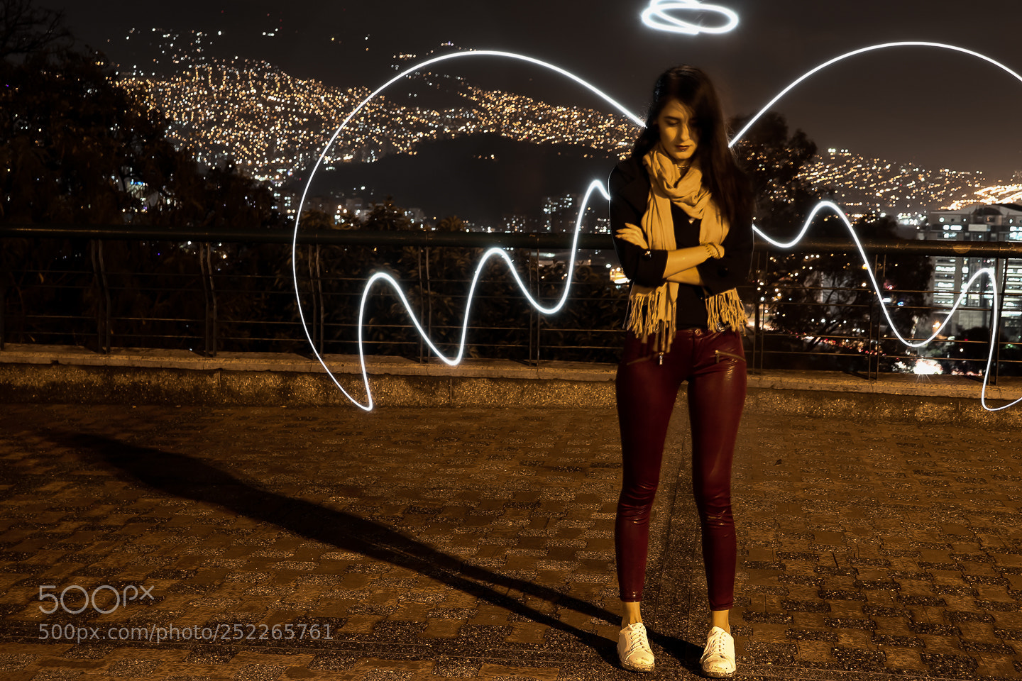 Canon EOS 800D (EOS Rebel T7i / EOS Kiss X9i) sample photo. Noche lluviosa photography