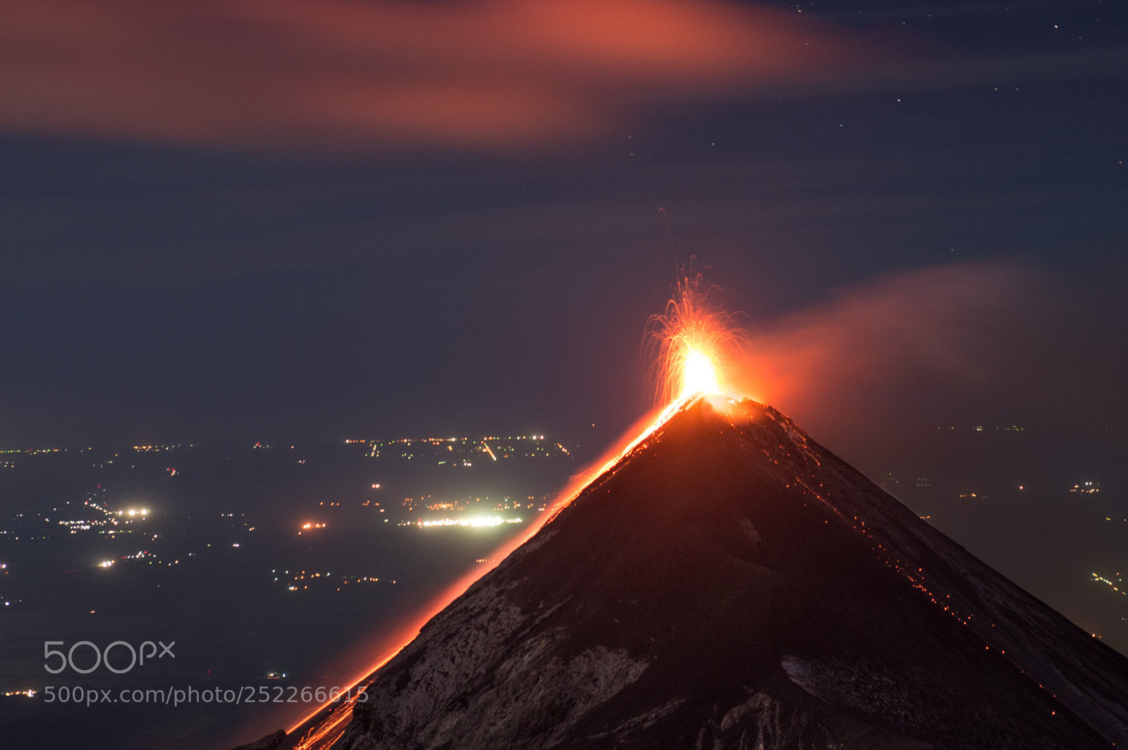 Nikon D3200 sample photo. Fuego volcano erupting photography