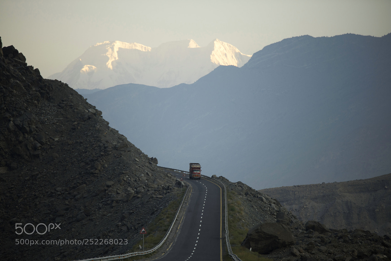 Nikon D810 sample photo. Karakoram highway silk route photography