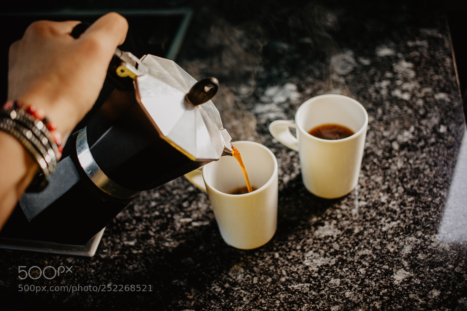 Canon EOS 5D Mark IV sample photo. Preparing fresh coffee in photography