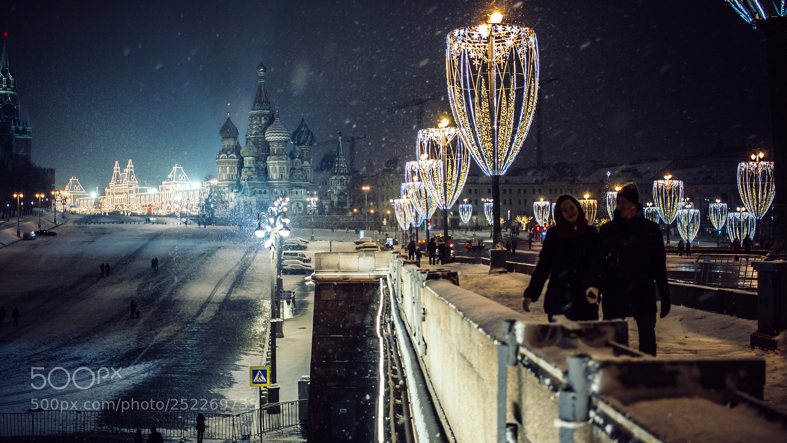 Canon EOS 7D sample photo. New year in moscow photography