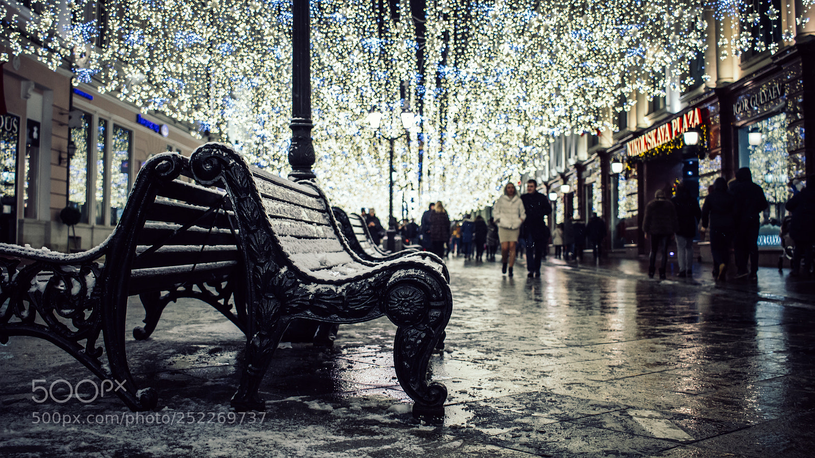 Canon EOS 7D sample photo. New year in moscow photography