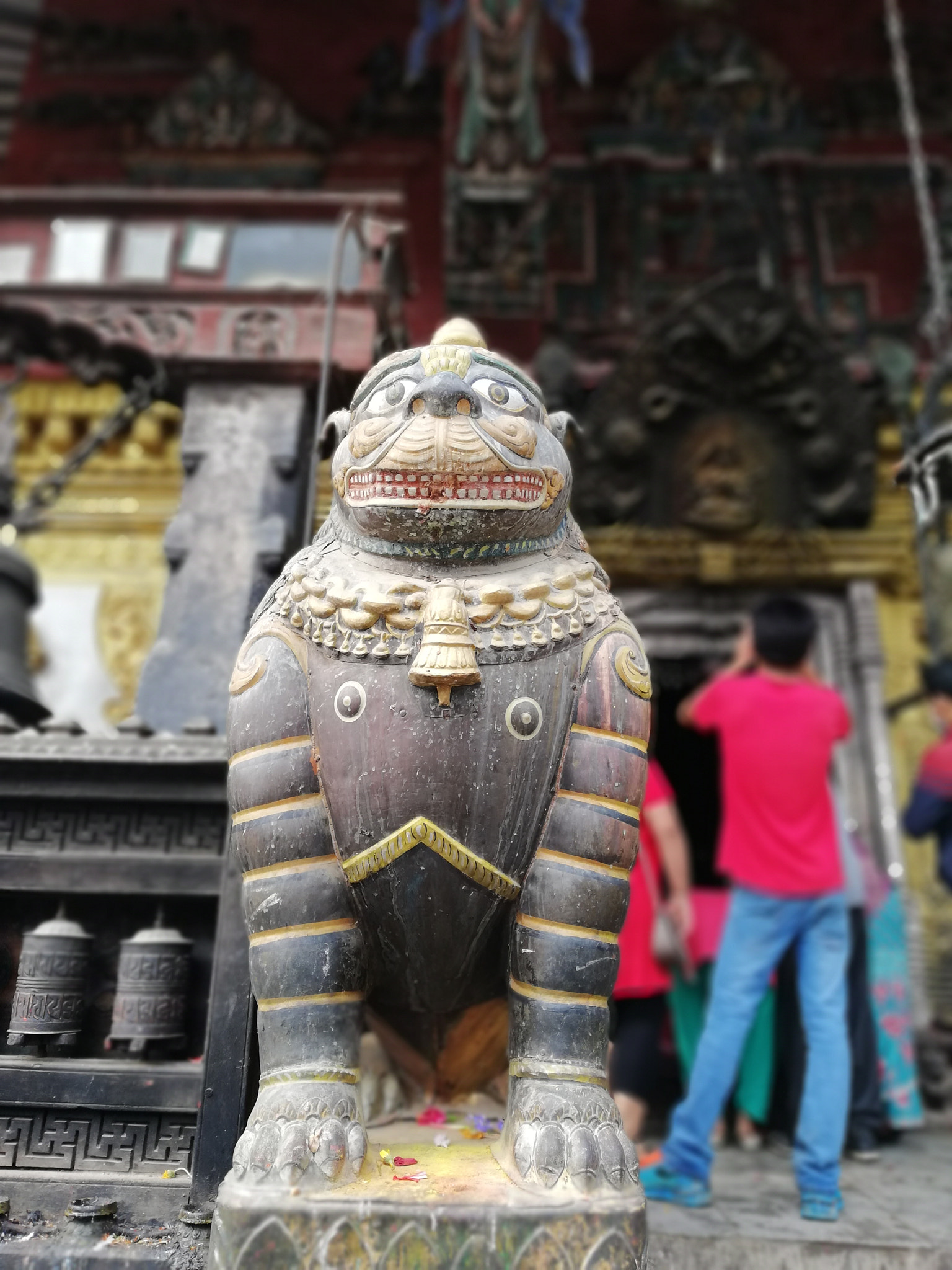 HUAWEI nova 2i sample photo. Statue photography