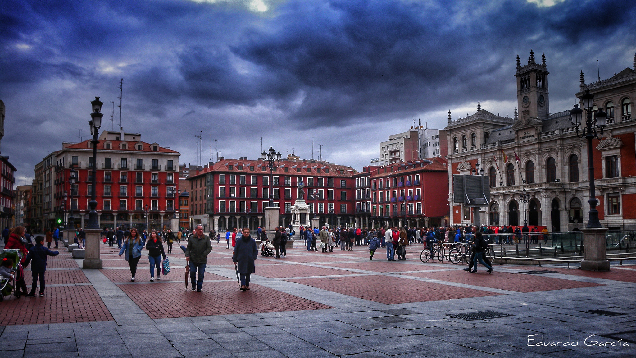 Nikon Coolpix P6000 sample photo. Plaza mayor photography