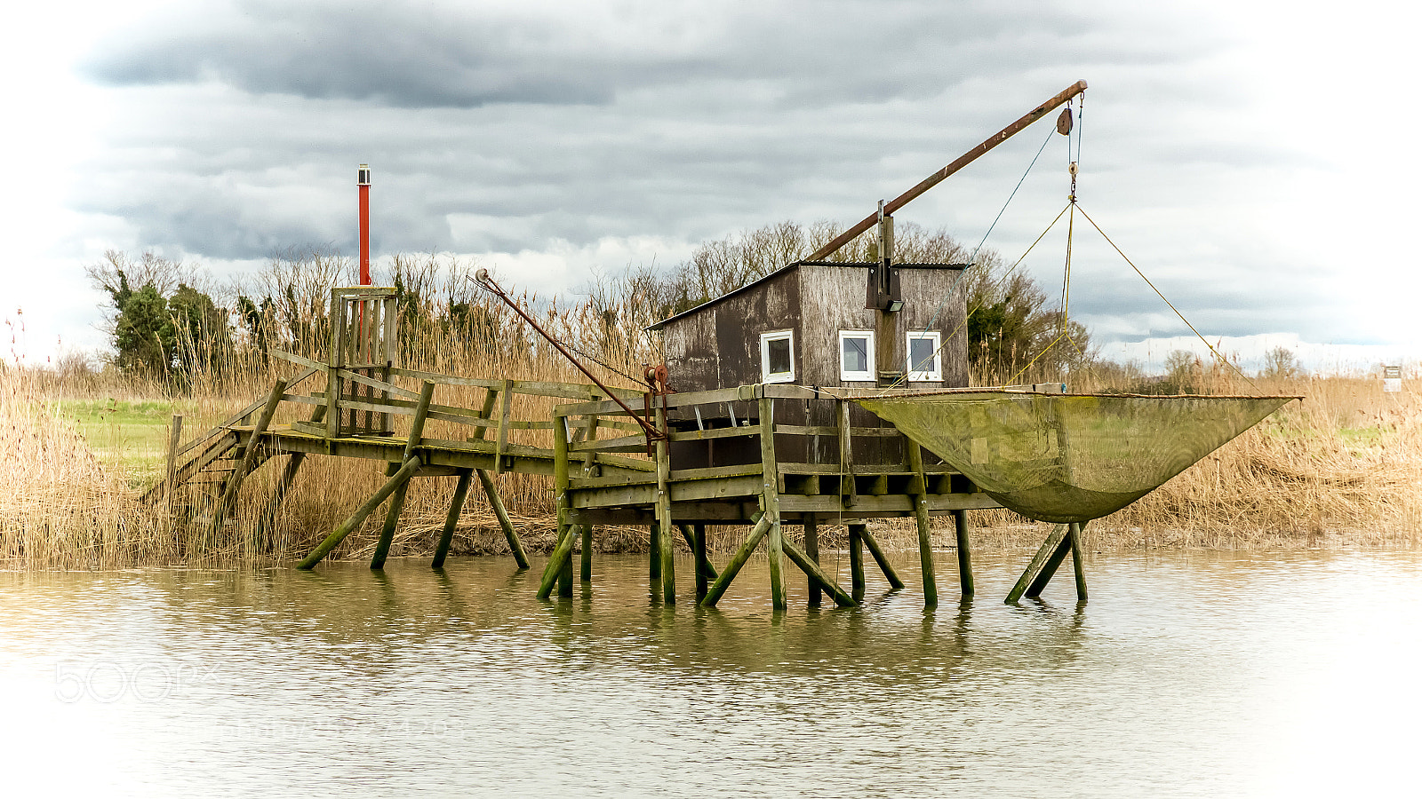 Canon EOS 600D (Rebel EOS T3i / EOS Kiss X5) sample photo. Fishing cabin along the photography