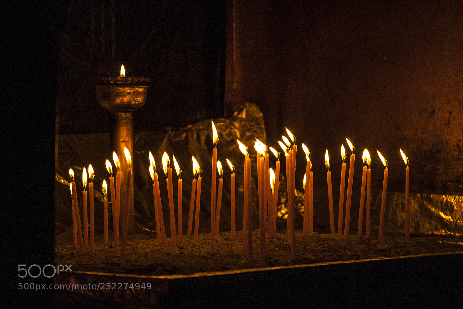 Nikon D200 sample photo. Candles, saint george church photography