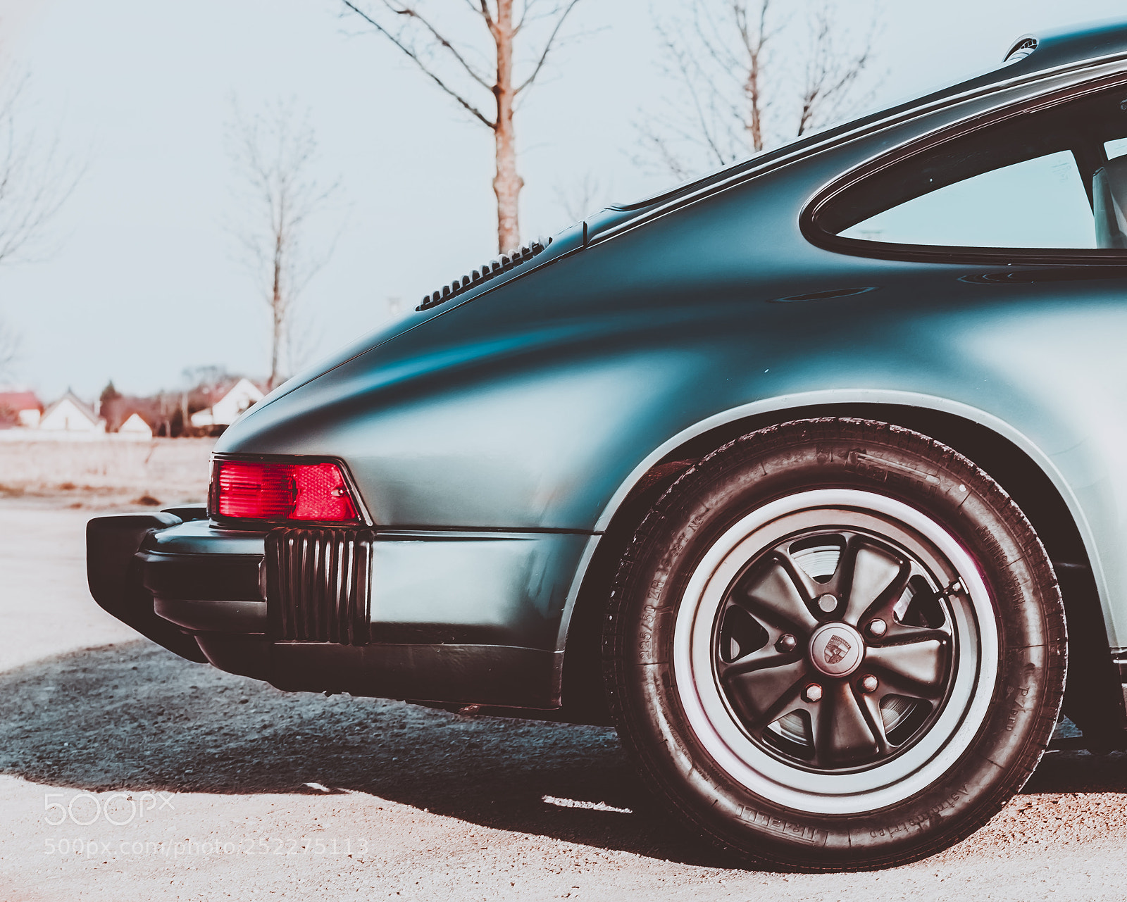 Canon EOS 5D Mark II sample photo. Super car photography