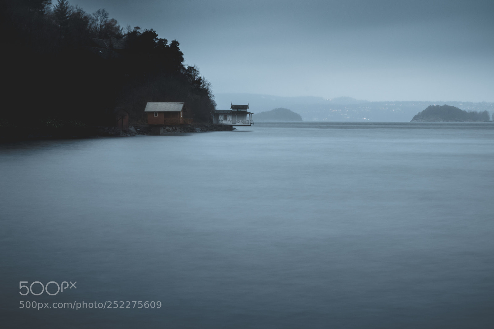 Canon EOS 77D (EOS 9000D / EOS 770D) sample photo. Stormy weather photography