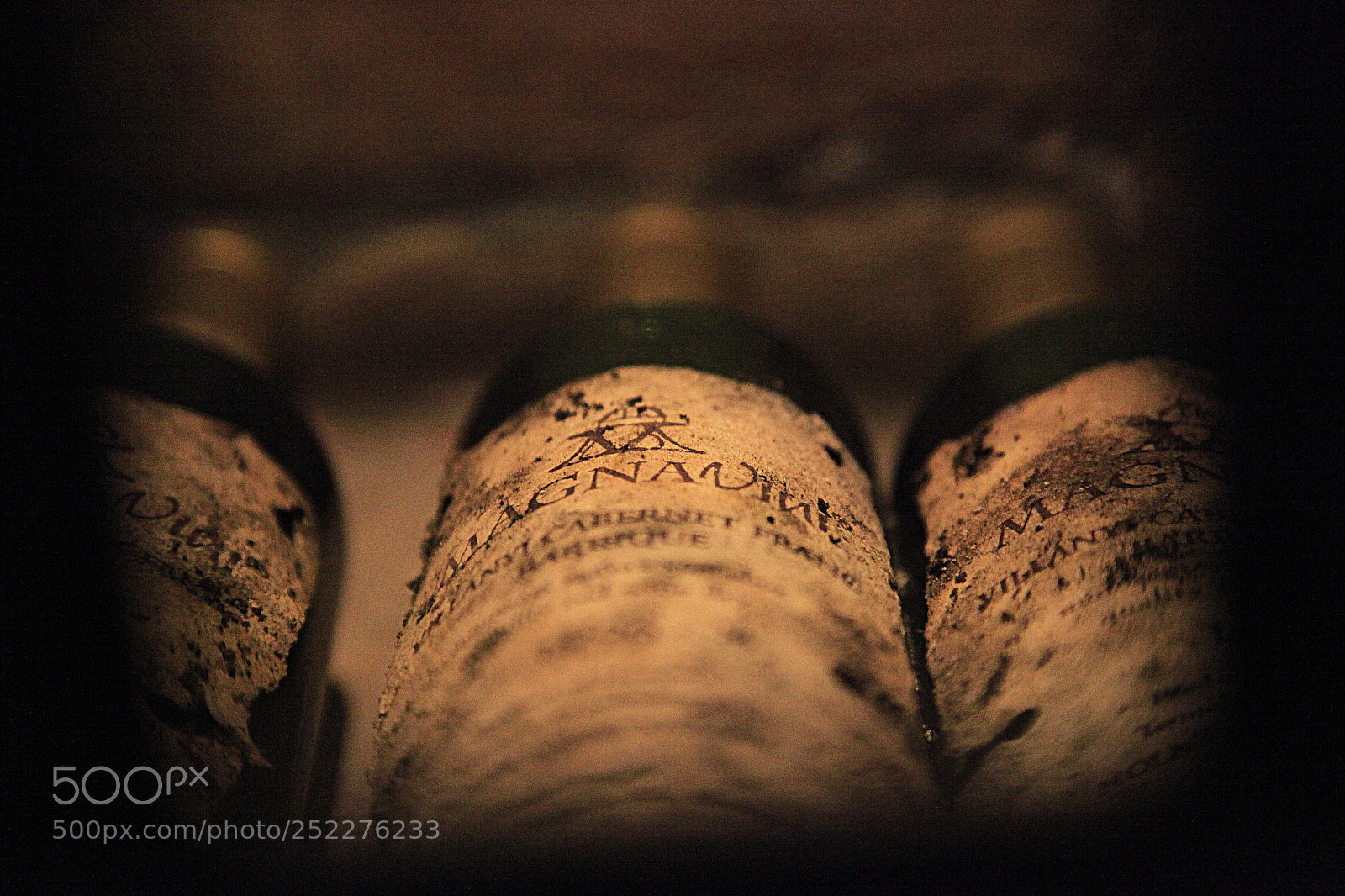 Canon EF 24-105mm F4L IS USM sample photo. Wine photography