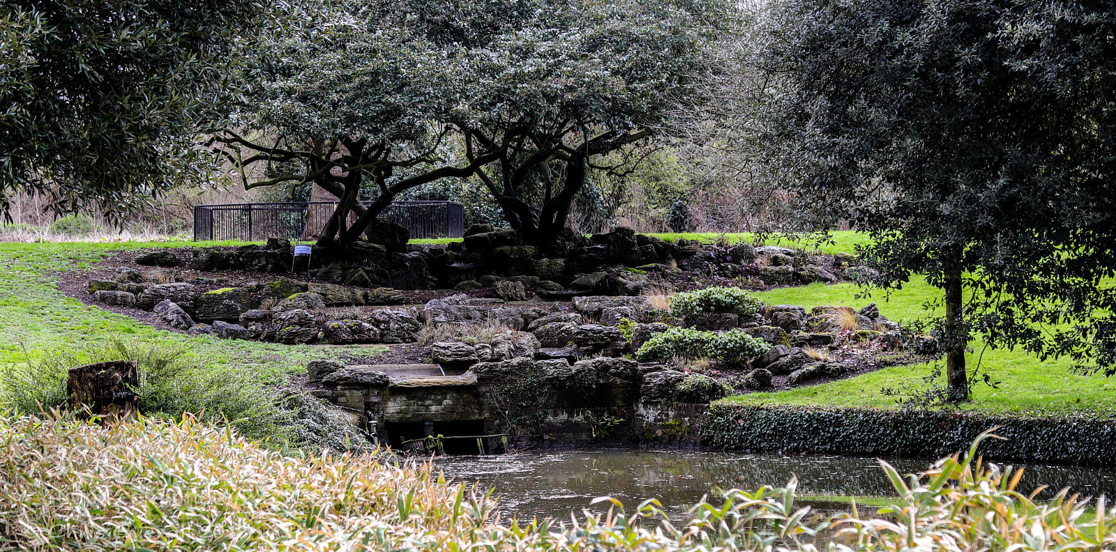 Canon EOS 77D (EOS 9000D / EOS 770D) sample photo. Landscaped gardens photography