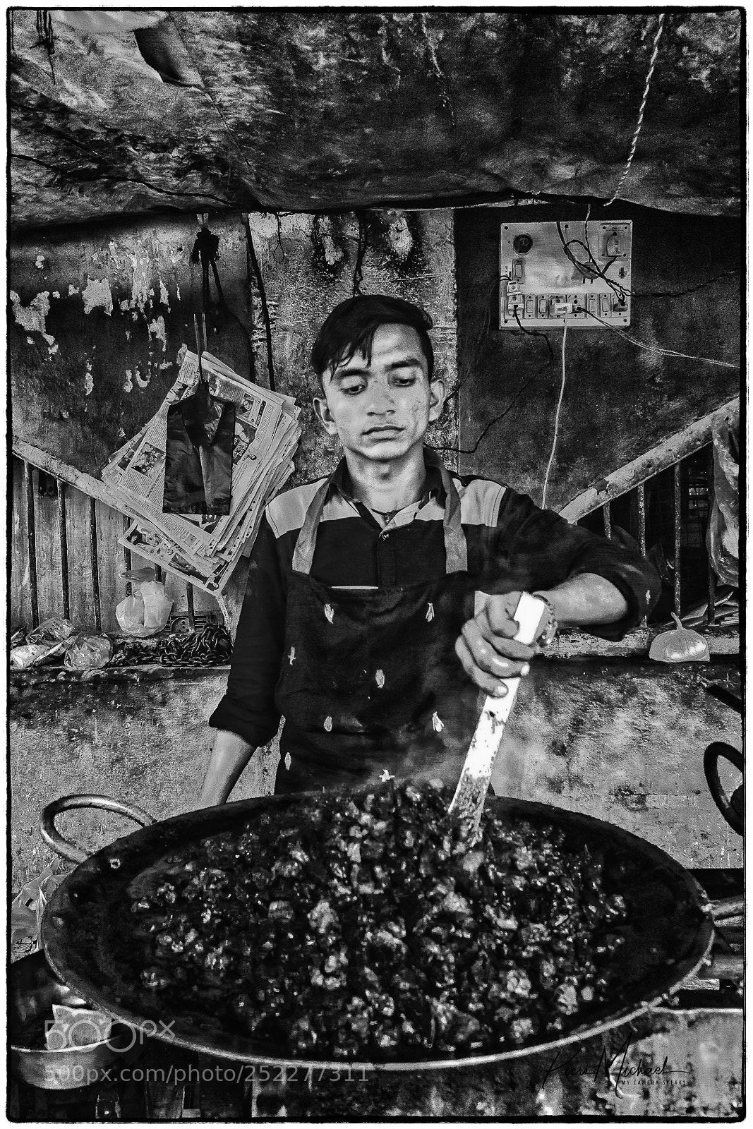 Sony a7 II sample photo. My world the people photography