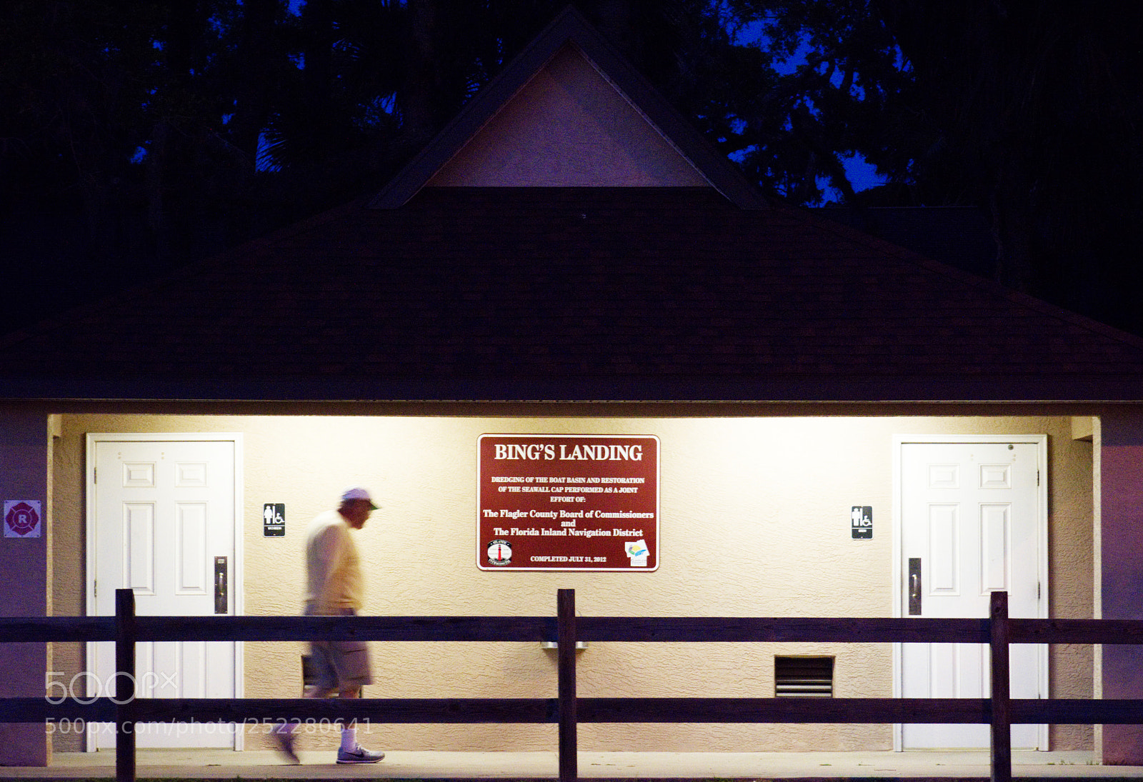 Nikon D810 sample photo. Rest stop photography