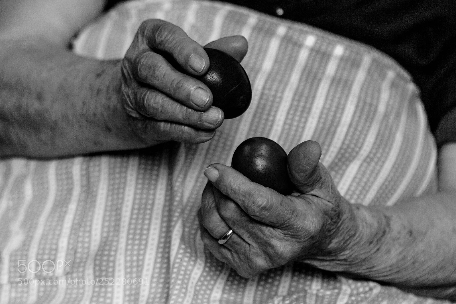 Canon EOS 700D (EOS Rebel T5i / EOS Kiss X7i) sample photo. Greek easter. photography
