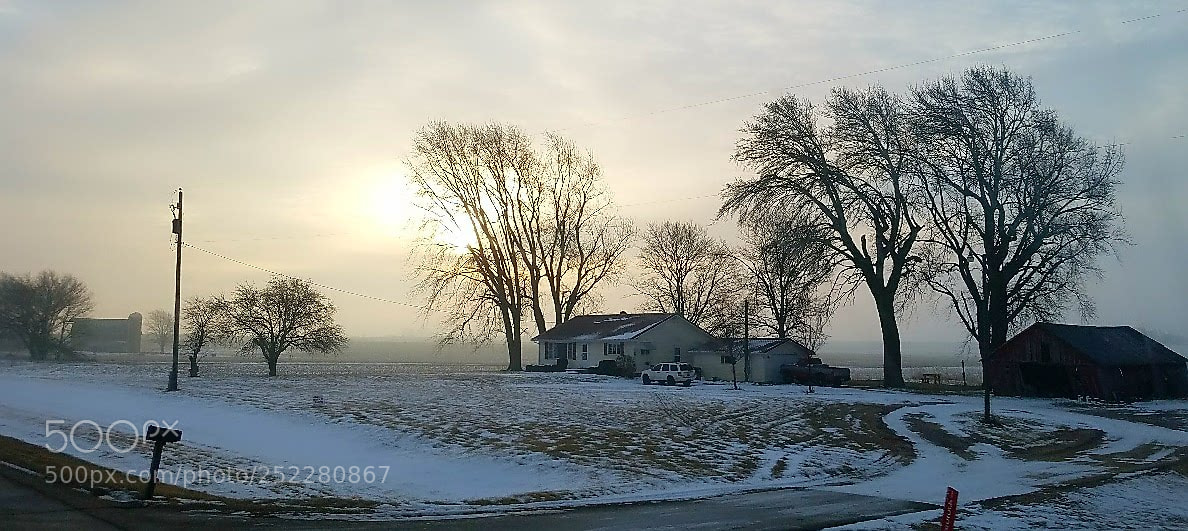 Samsung Galaxy S7 sample photo. Lonly house photography