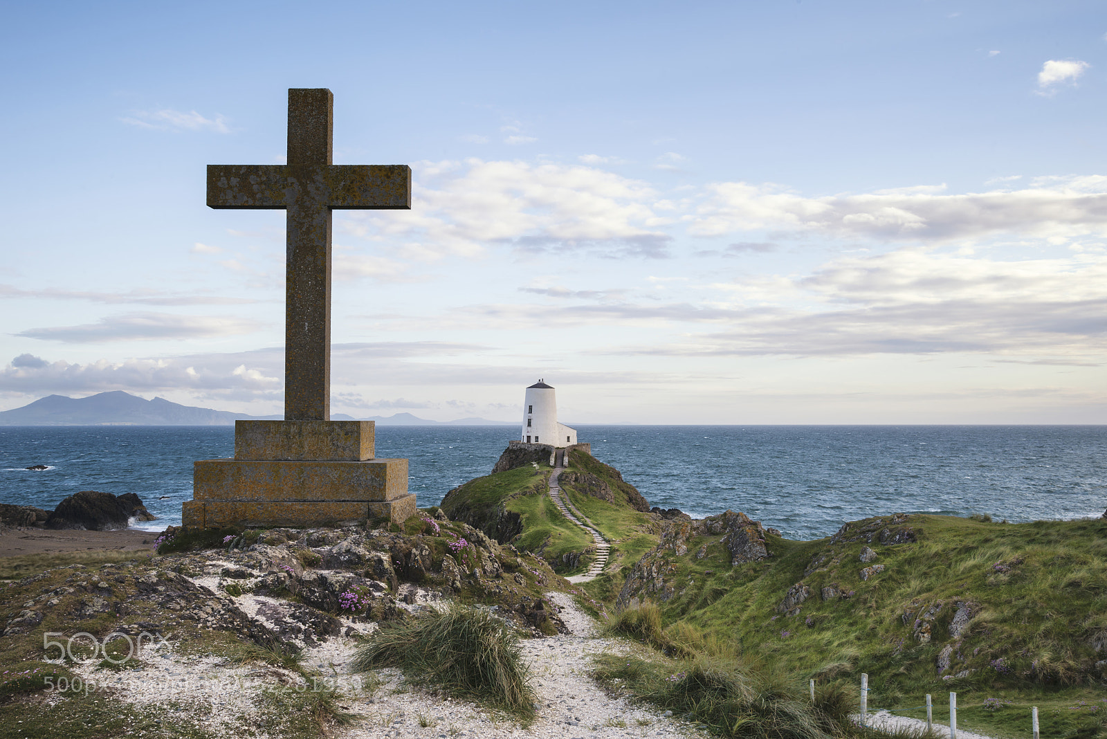Nikon D800 sample photo. View of celtic cross photography