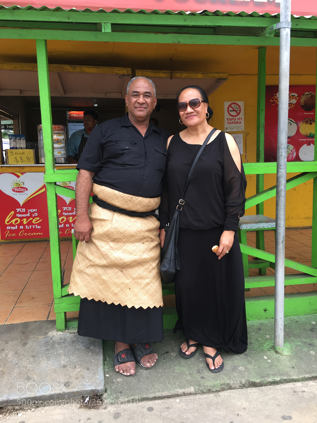 Apple iPhone 6s sample photo. Tongan couple photography