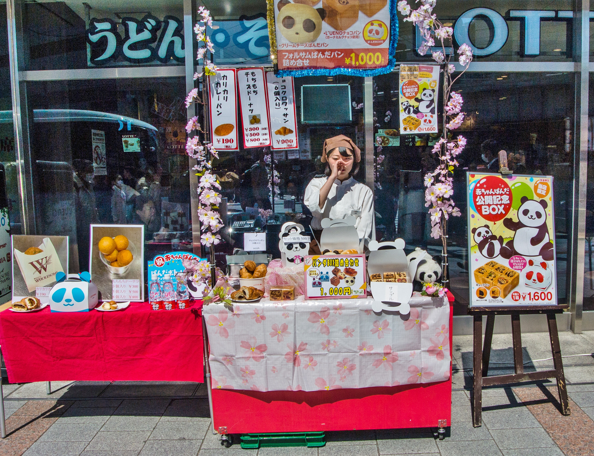 Nikon 1 V1 sample photo. Cherry blossom season stall photography