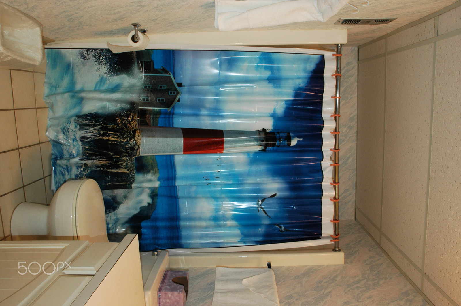 Nikon D70 sample photo. Thats a nice shower curtain photography