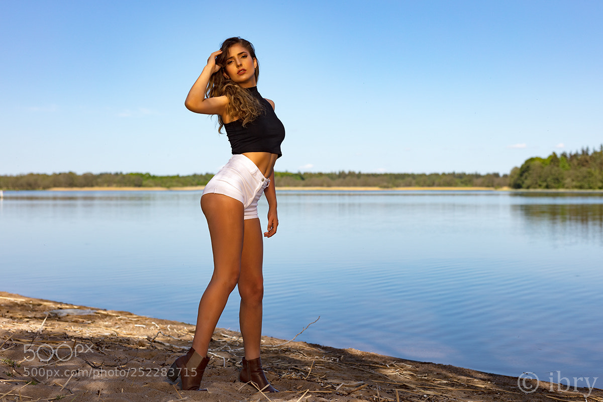 Canon EOS 5DS sample photo. Girl. photography