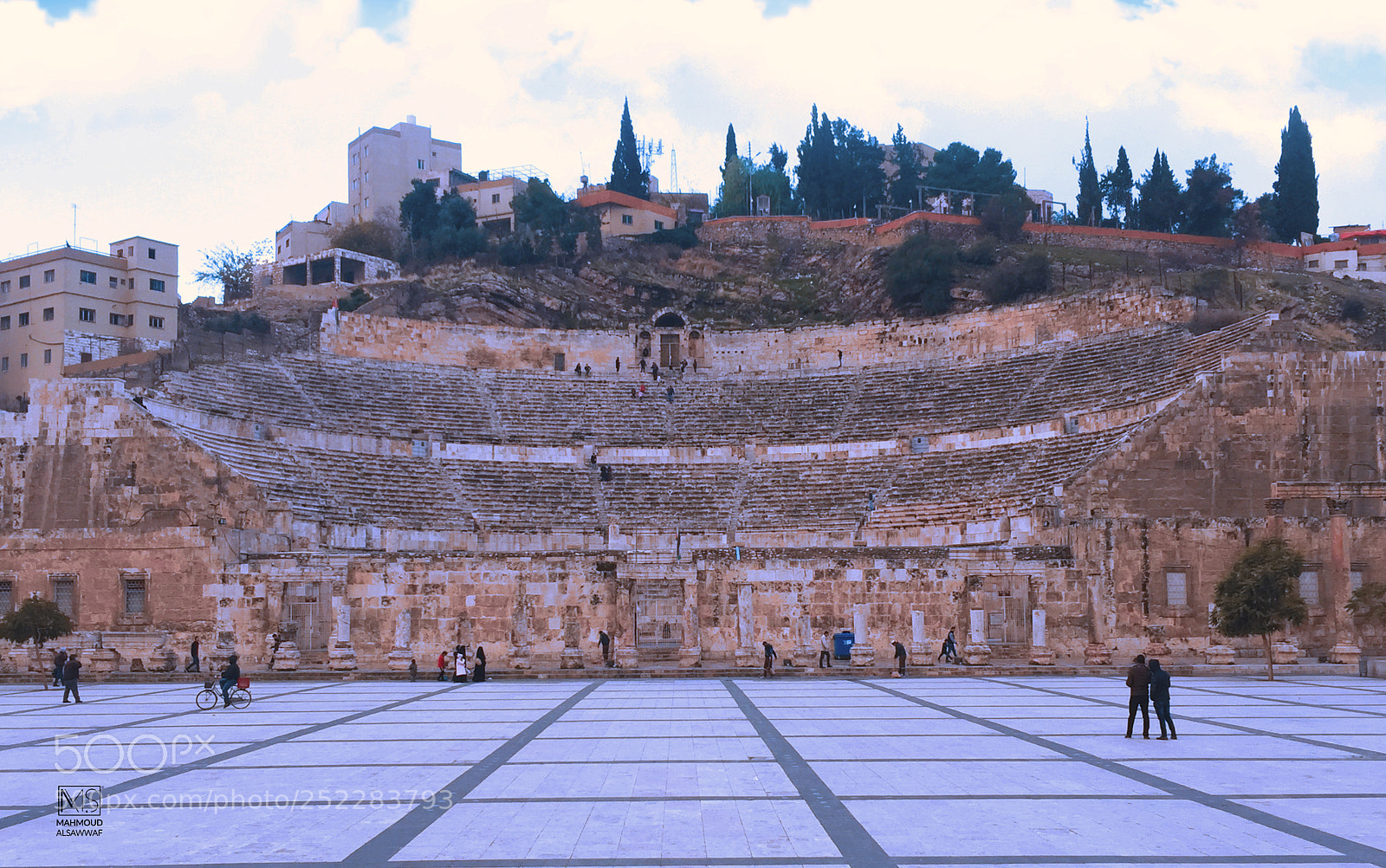 Apple iPhone 6 Plus sample photo. Roman amphitheater photography