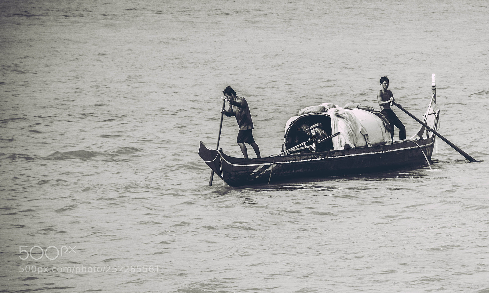 Nikon D7100 sample photo. Ship photography