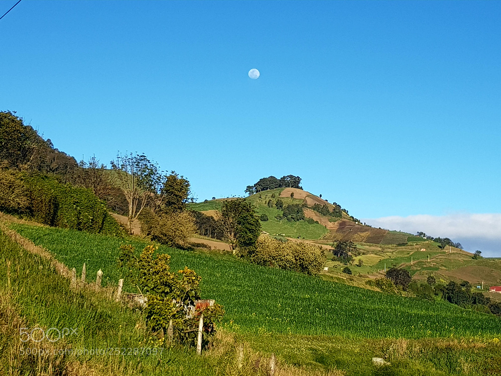 Samsung Galaxy S8 sample photo. Moon photography